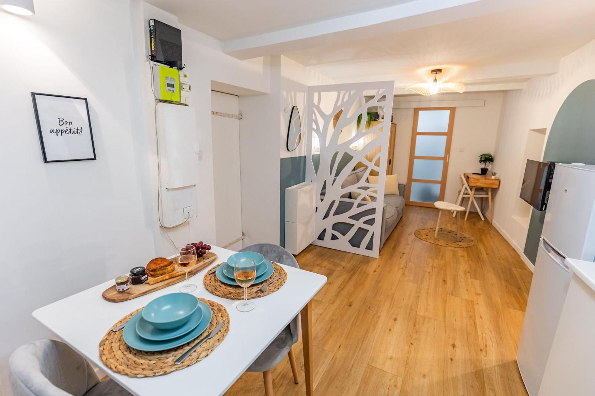 Studio Cozy Centre Avec Parking Грасс Экстерьер фото